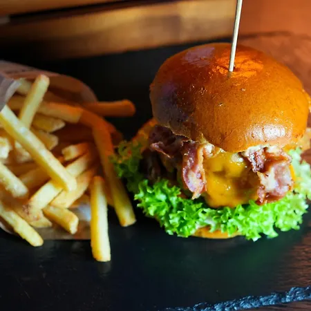 Restaurant Zum Loewen מלון 2*