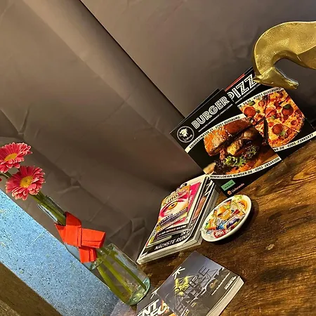 מלון Restaurant Zum Loewen 2*