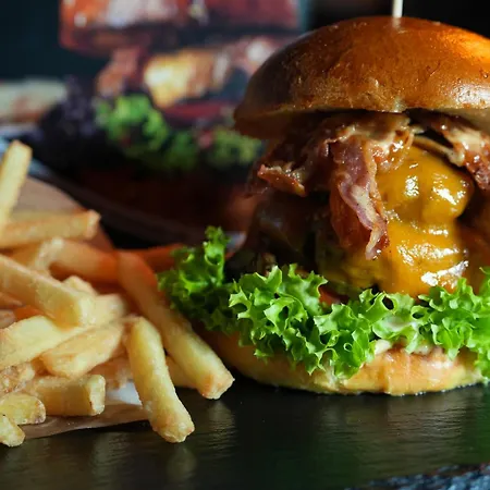 מלון Restaurant Zum Loewen דיסבורג