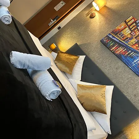 Restaurant Zum Loewen מלון דיסבורג