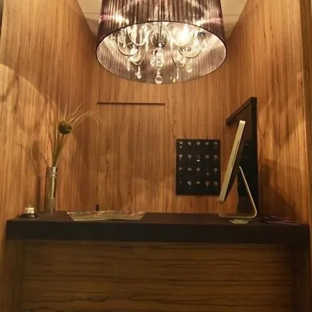 מלון Restaurant Zum Loewen 2*