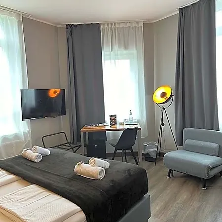 Restaurant Zum Loewen 2* דיסבורג