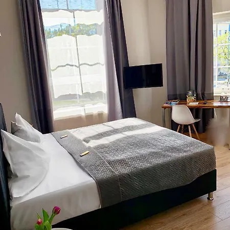 Restaurant Zum Loewen 2* דיסבורג