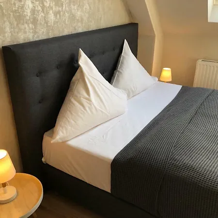 Restaurant Zum Loewen מלון