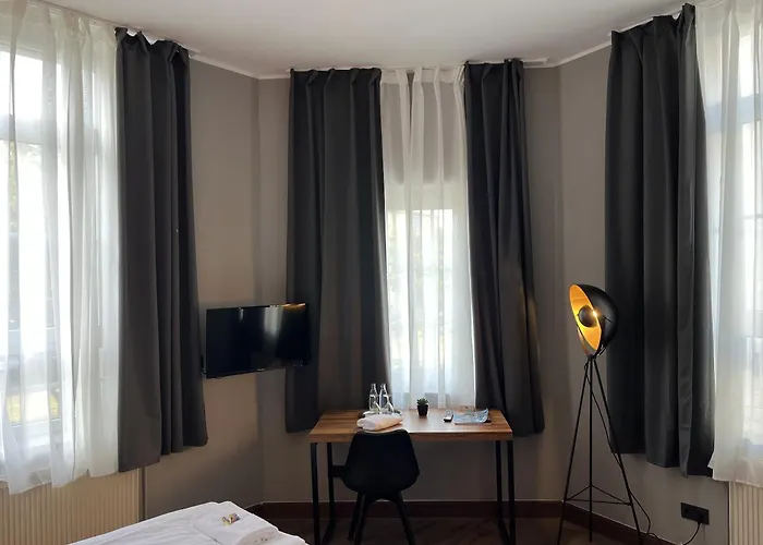 Restaurant Zum Loewen Hotel 2*