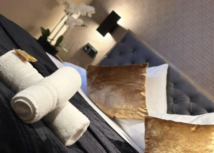 Restaurant Zum Loewen 2* 뒤스부르크