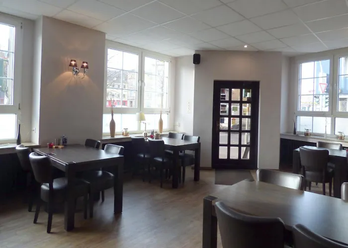 Restaurant Zum Loewen 호텔