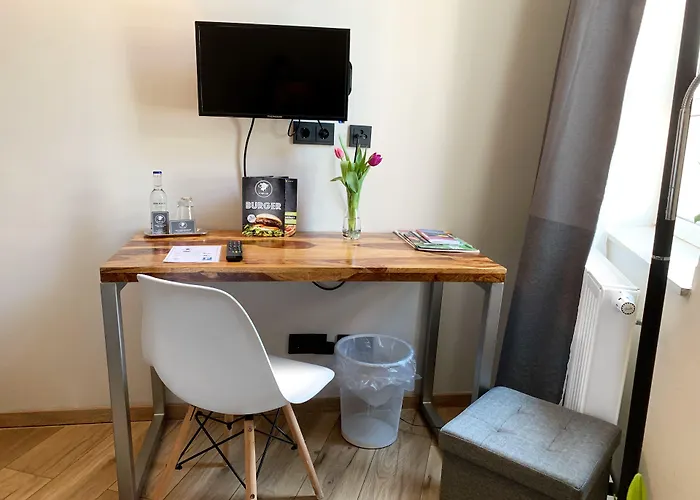 Hotel Restaurant Zum Loewen 2*